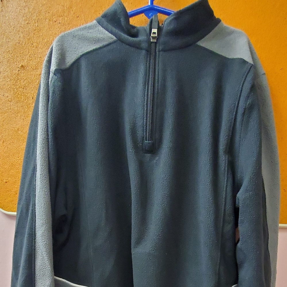 Boys Under Armour 1/4 Zip